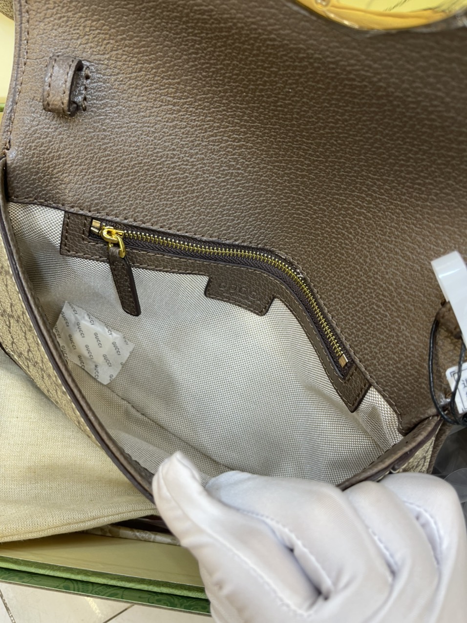 Túi Xách Đeo Chéo Gucci Blondie Shoulder Bag Màu Nâu Be